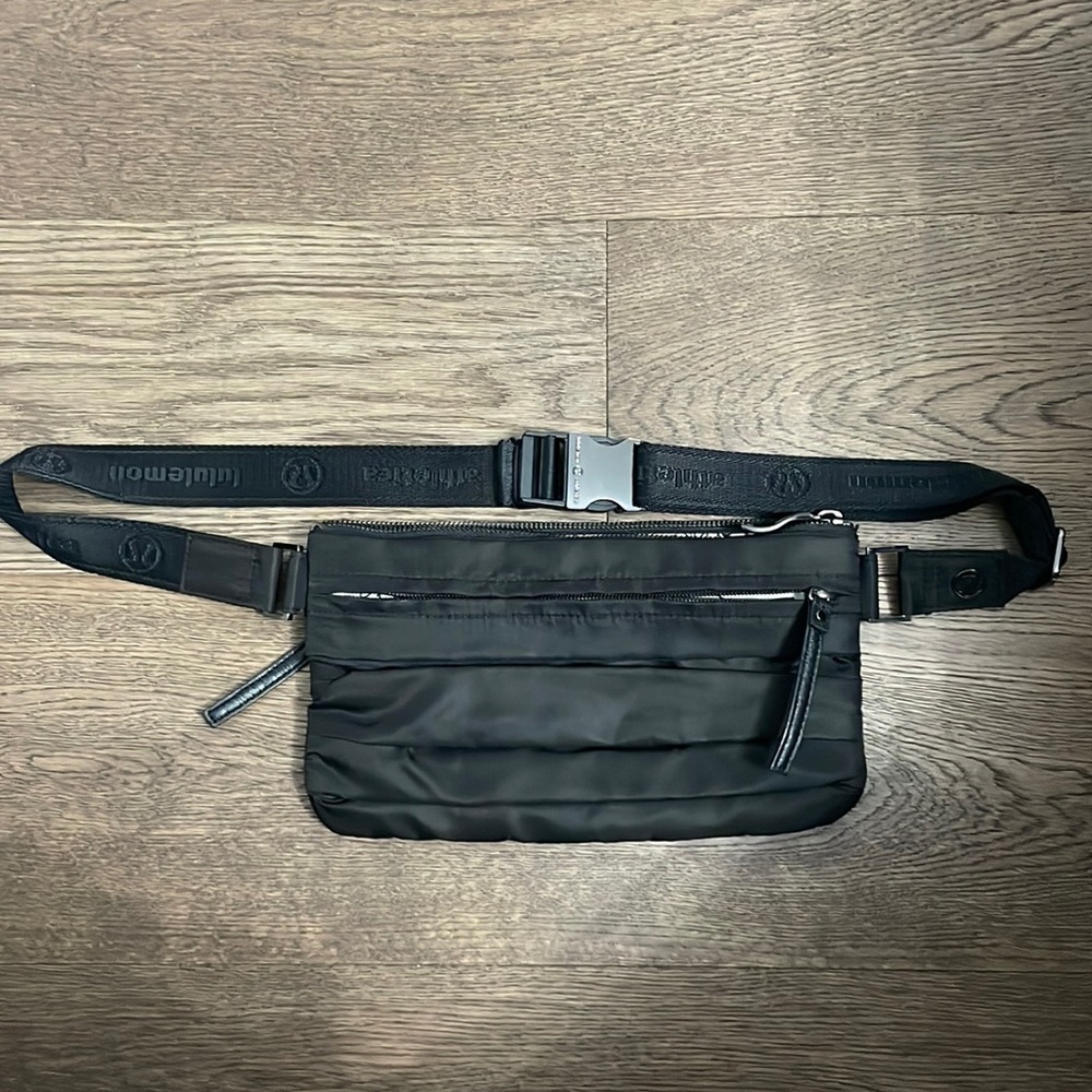 lululemon athletica Black Belt Bag